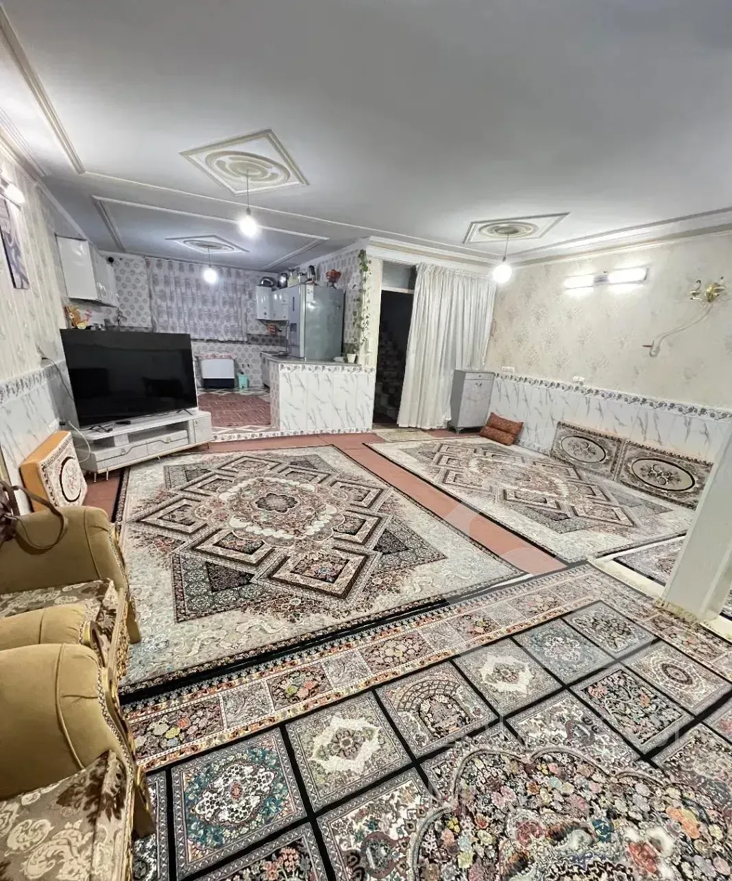 واحد85متر1خواب همکف بلوار امام رضا تمیزومرتب