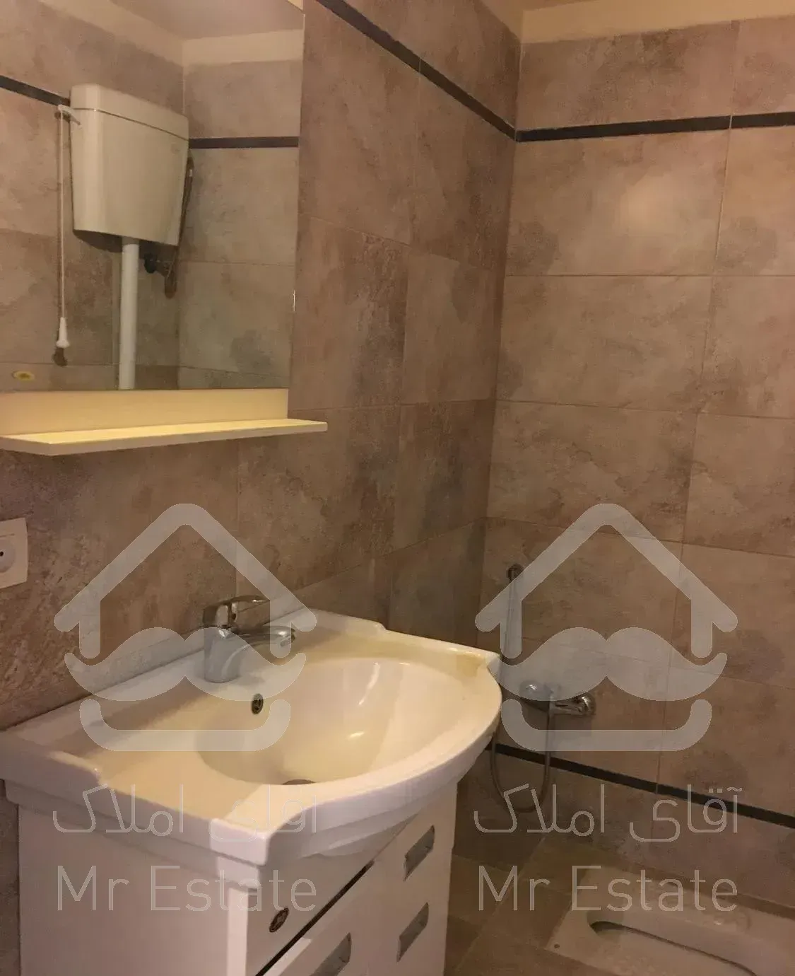 ظفر خیابان دلیری ۱۵۰ متر ۳خوابه