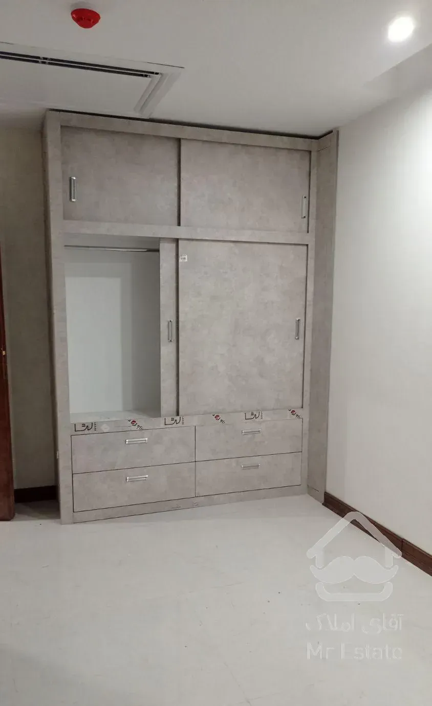 ۱۴۰مترسه خوابه/یک خواب مستر/سیمون بولیوار(رونیکا)