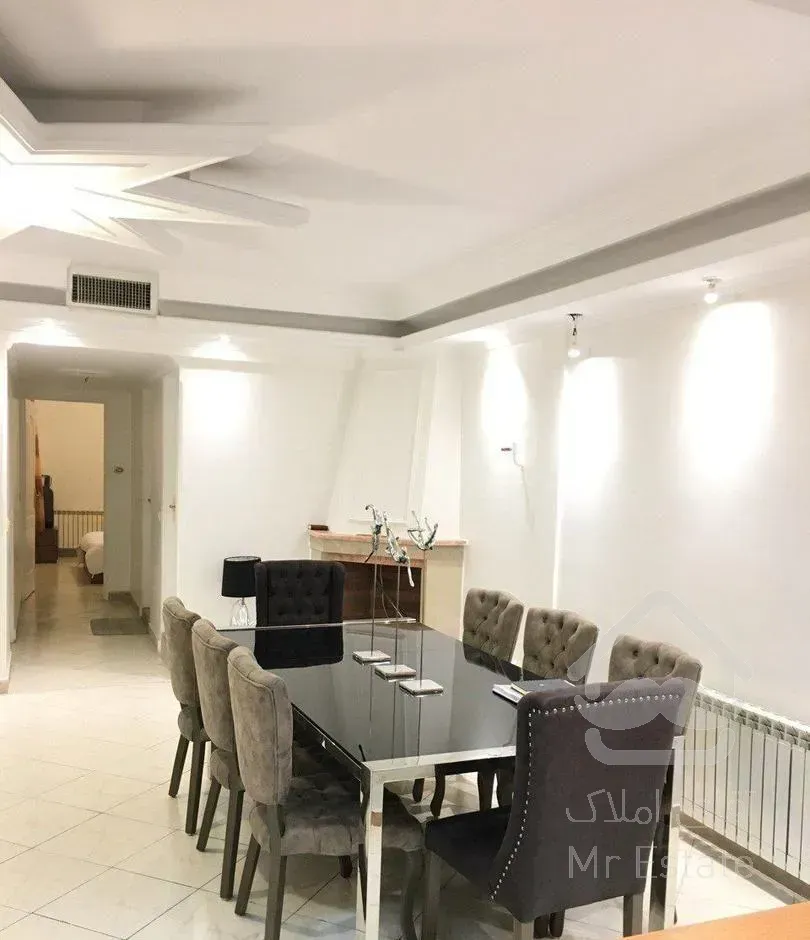 ونک ملاصدرا  93 متر 2 خ  کم واحد