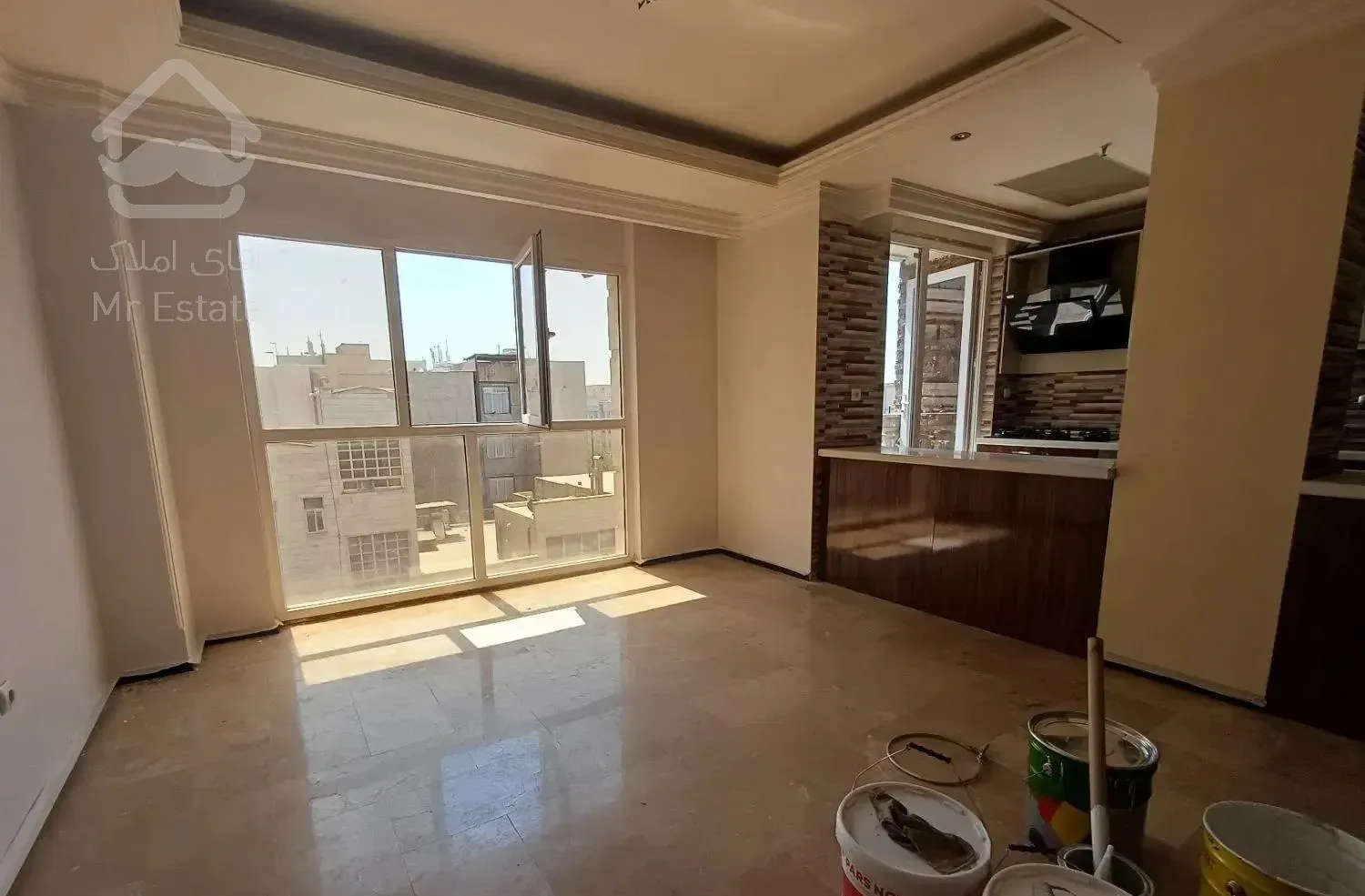 ۹۲ متر فردوس غرب