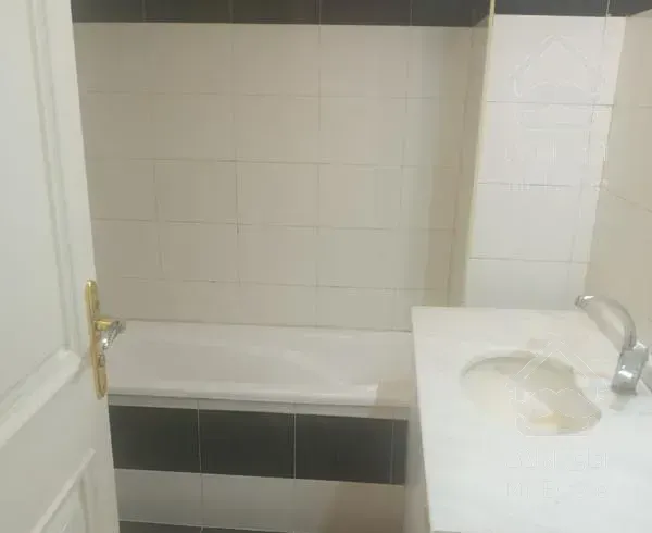 فرشته ۱۴۰ متر ۲ خواب طبقه سوم