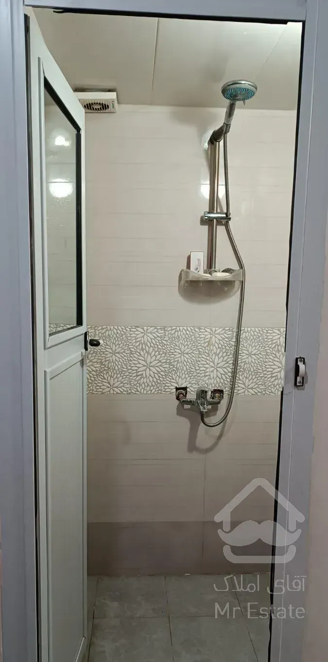 اجاره آپارتمان ۶۳ متری ۱ خوابه طبقه ۱ در نعمت‌آباد