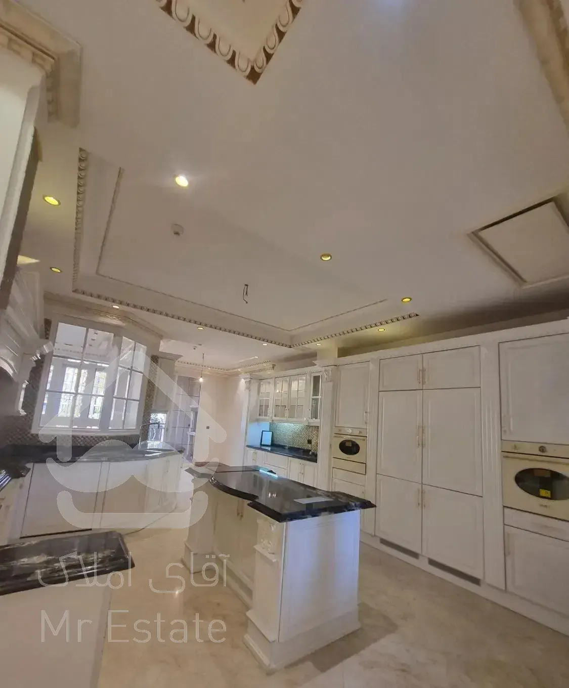 ۳۵۵متر،چهار خواب مستر ،برج باغ نئوکلاسیک، فرشته