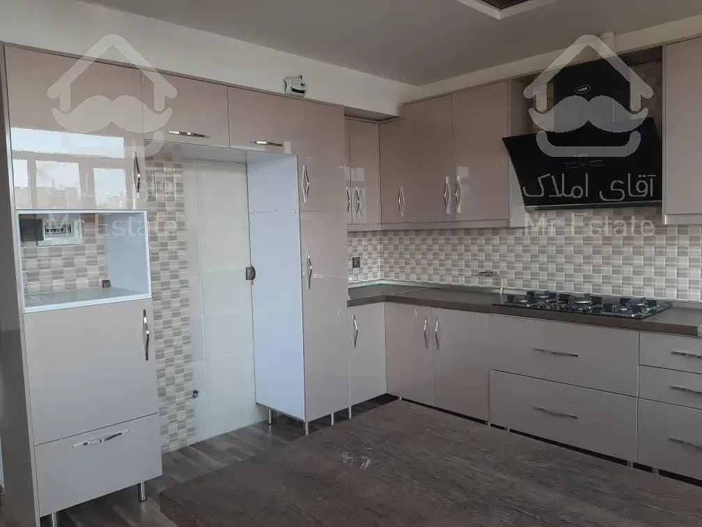 آپارتمان ۱۴۰ متری جنت آباد جنوبی