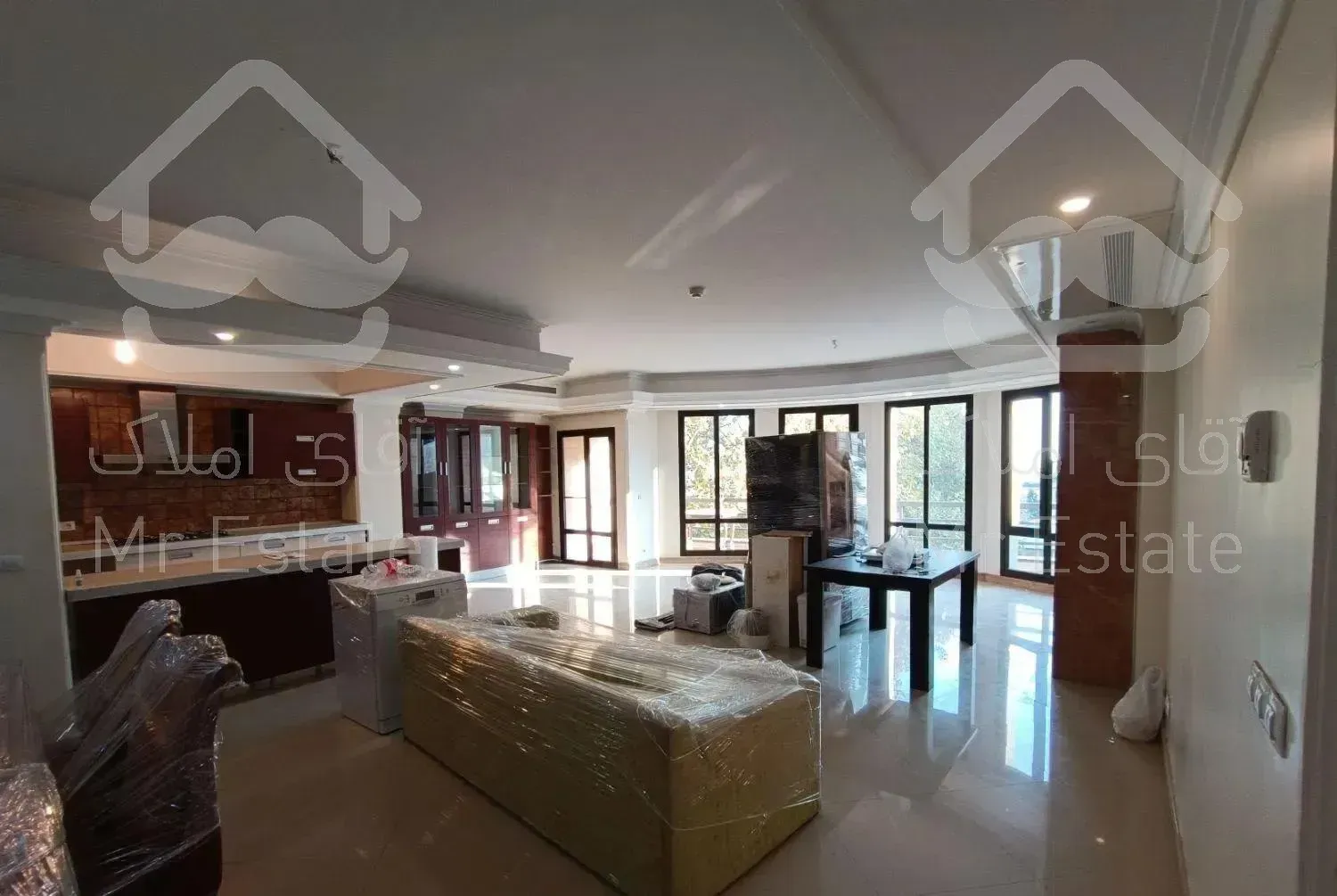 ۲۸۶ متر نیاوران گلسنگ