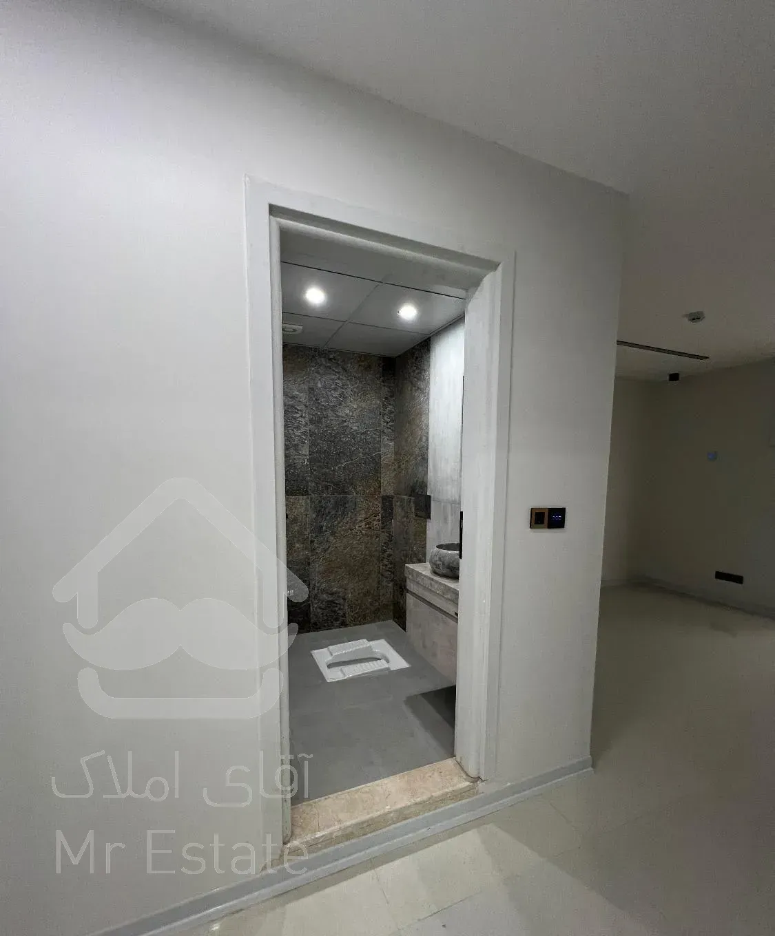 آپارتمان تک واحدی