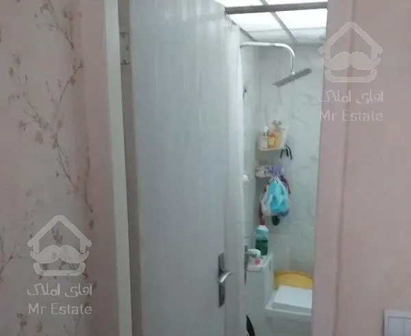 متراژ هشتاد متر سیزده متر بالکن دارد