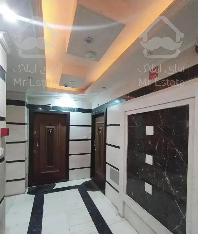 105 متر / سالن پرده خور/ خوش نقشه