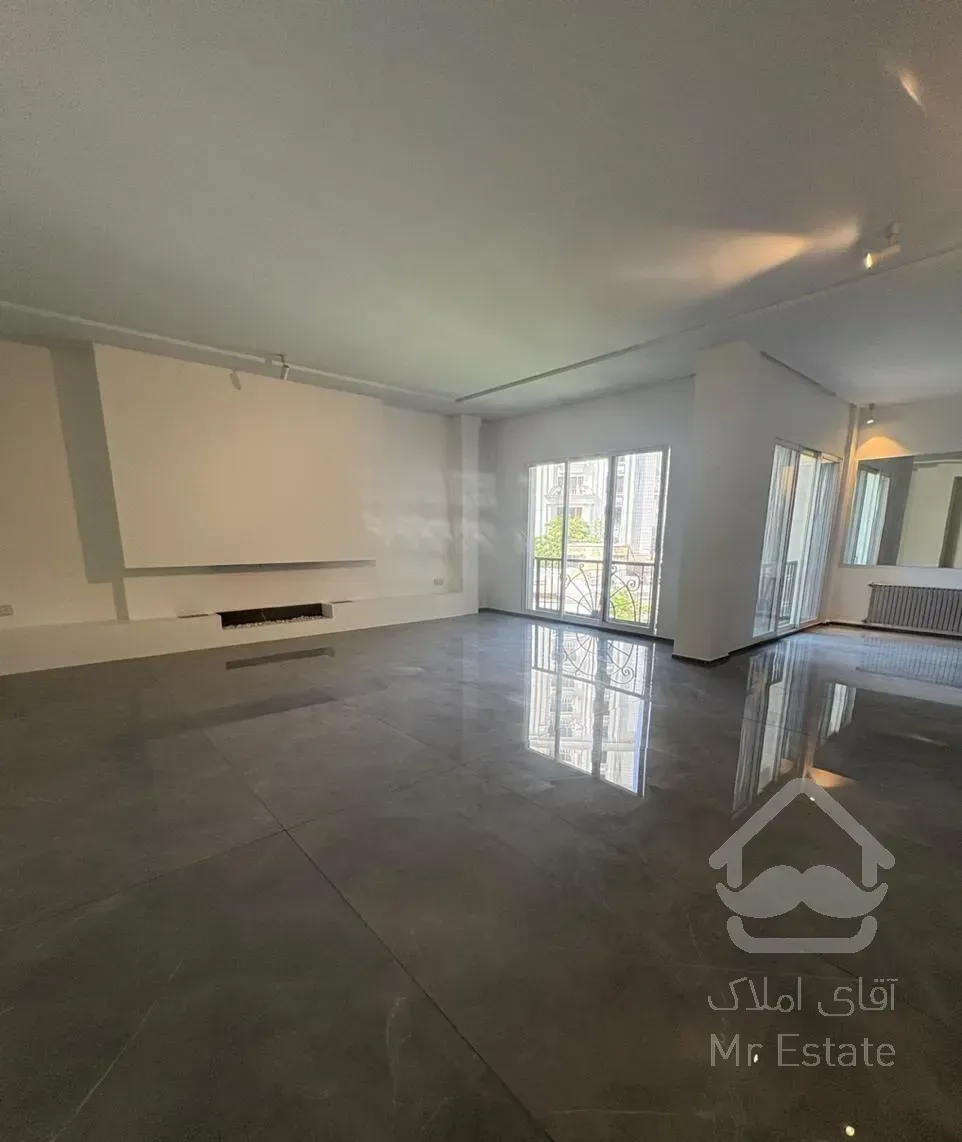 ۲۰۰متر۳خواب مدرن،لوکیشن دنج / ویو باغ