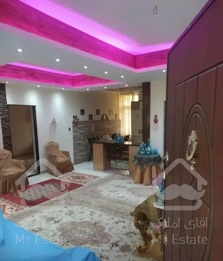 فروش ویلا شهری ۳۳۰ متری سند دار