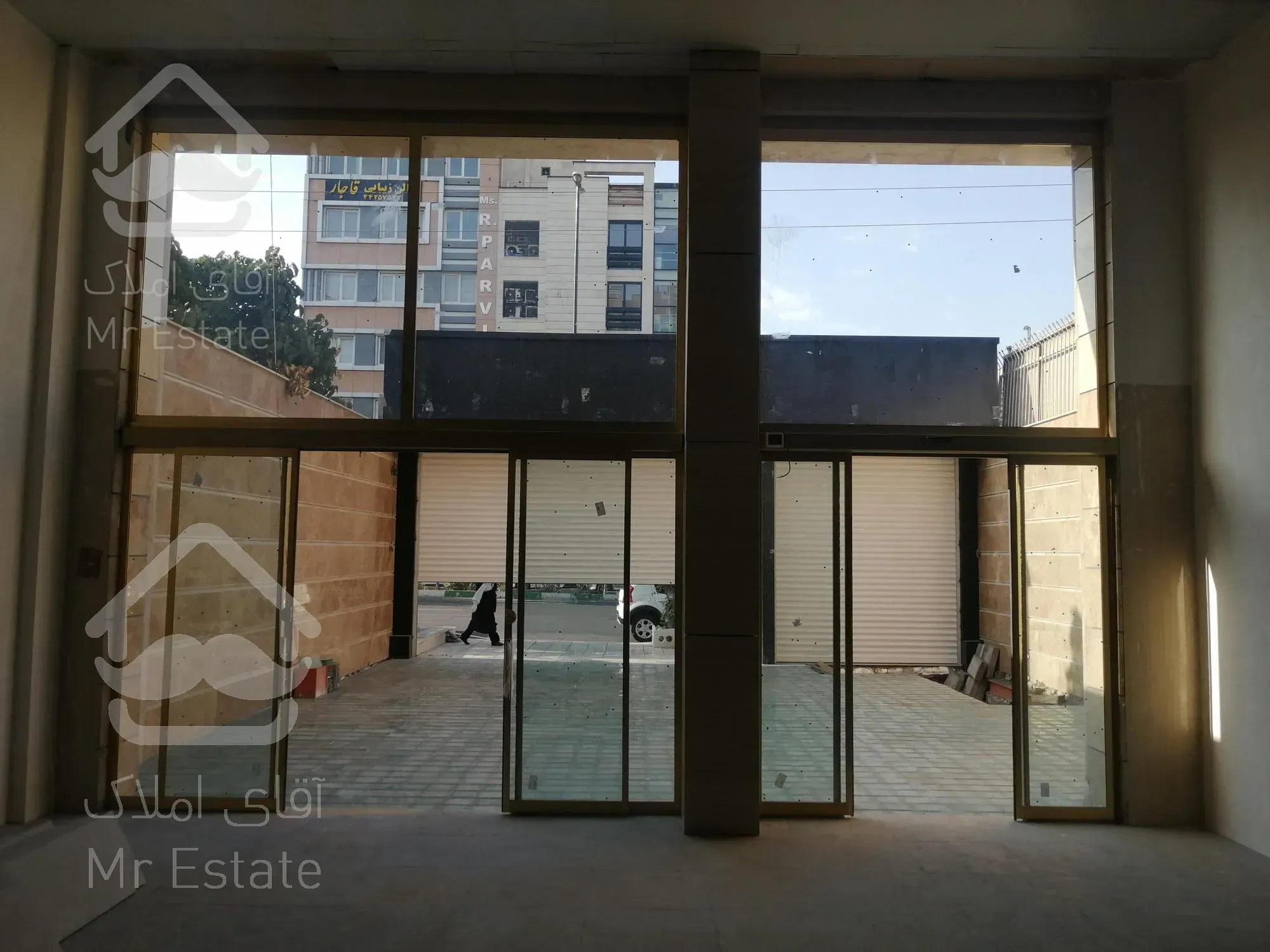 خرید مغازه تهران مرزداران بر اصلی 200 متر تجاری روبروی آریافر