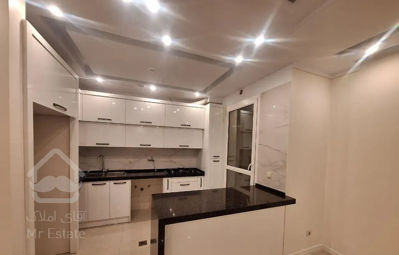 ۸۷ متر ۲ خواب/بلوارشهرزاد/نوساز/خوش نقشه/