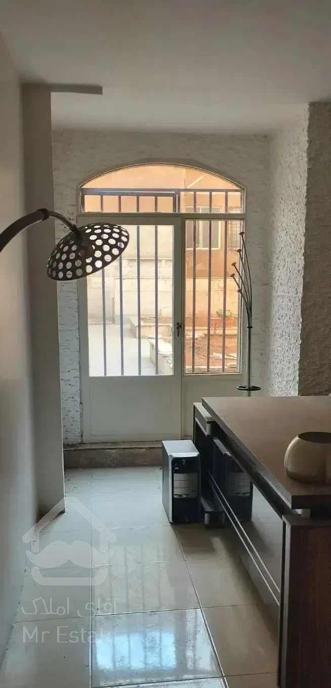 نرسیده به سیدخندان یک خواب نیمه مبله ۶۰متر