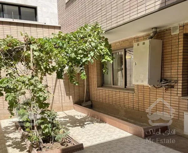 110 متر / 2 خواب / خ میر / حیاط اختصاصی