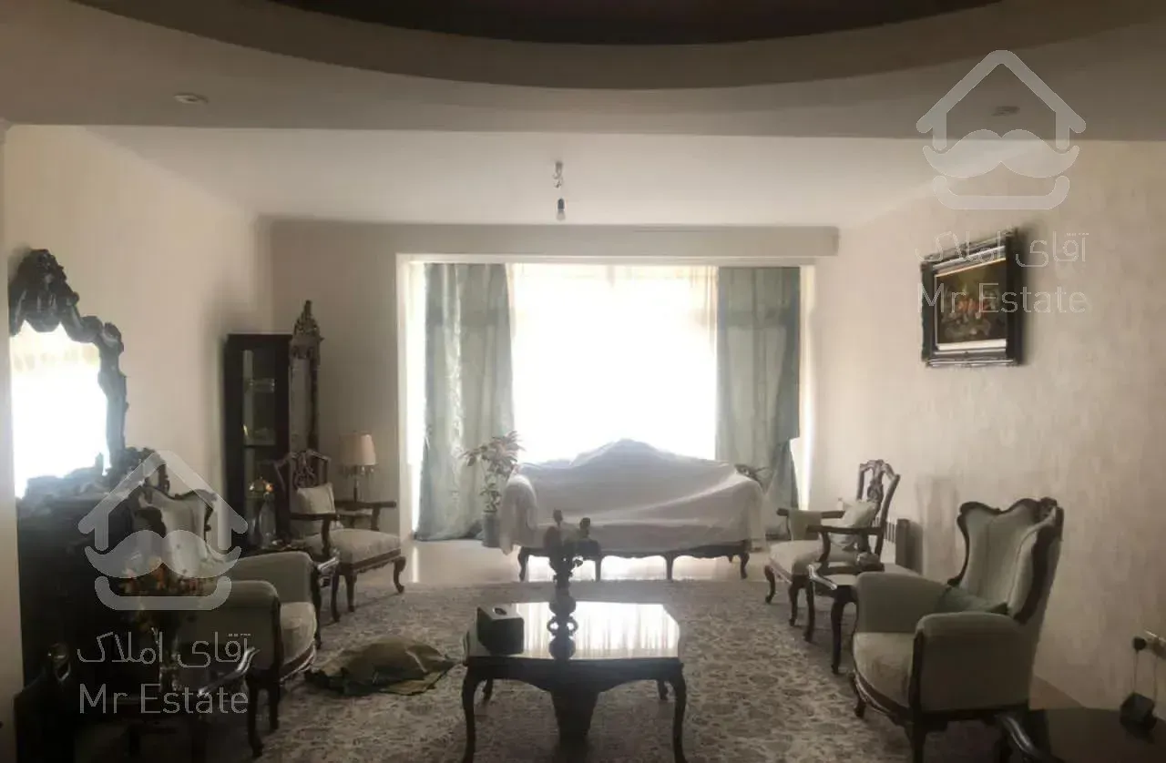 ۹۳متر/فول امکانات/غرق در نور/ویو مشجر/قلب جردن