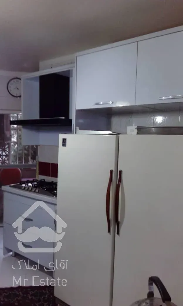 ۸۱ متری سند تک برگ فول امکانات