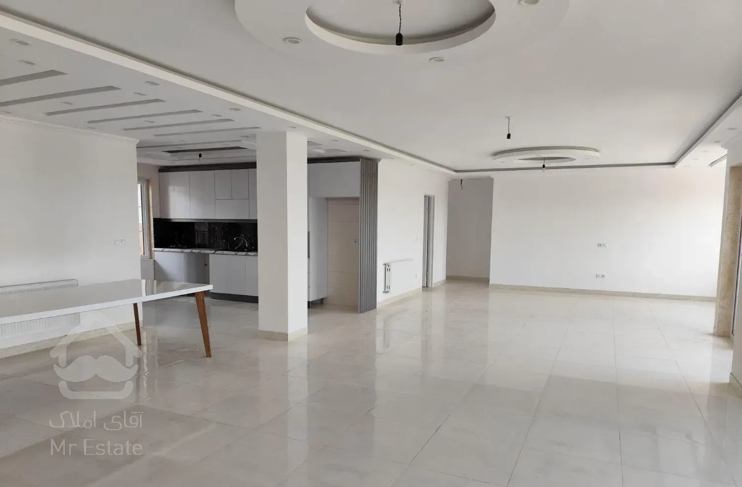 فروش آپارتمان ۲۲۰ متری ۳ خوابه