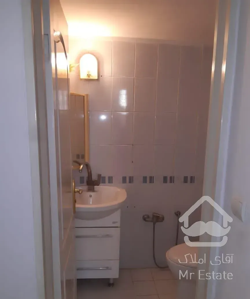 ۸۷ متری باز سازی شده  حیاط دار