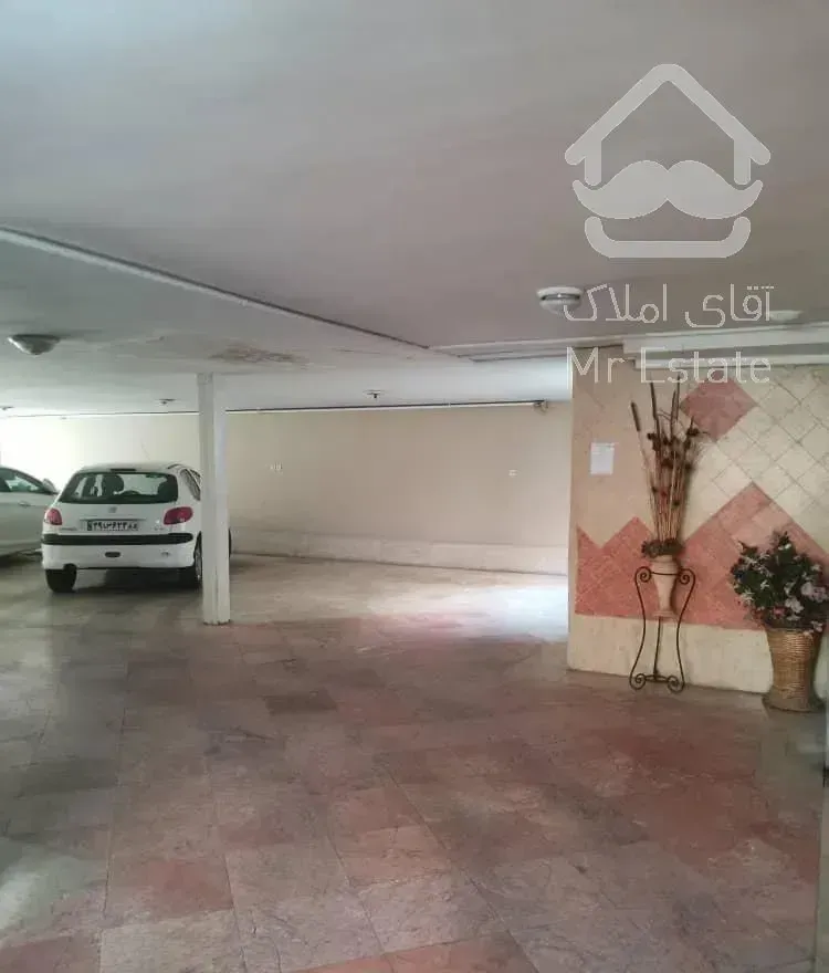 آپارتمان ۱۷۰ متر ونک