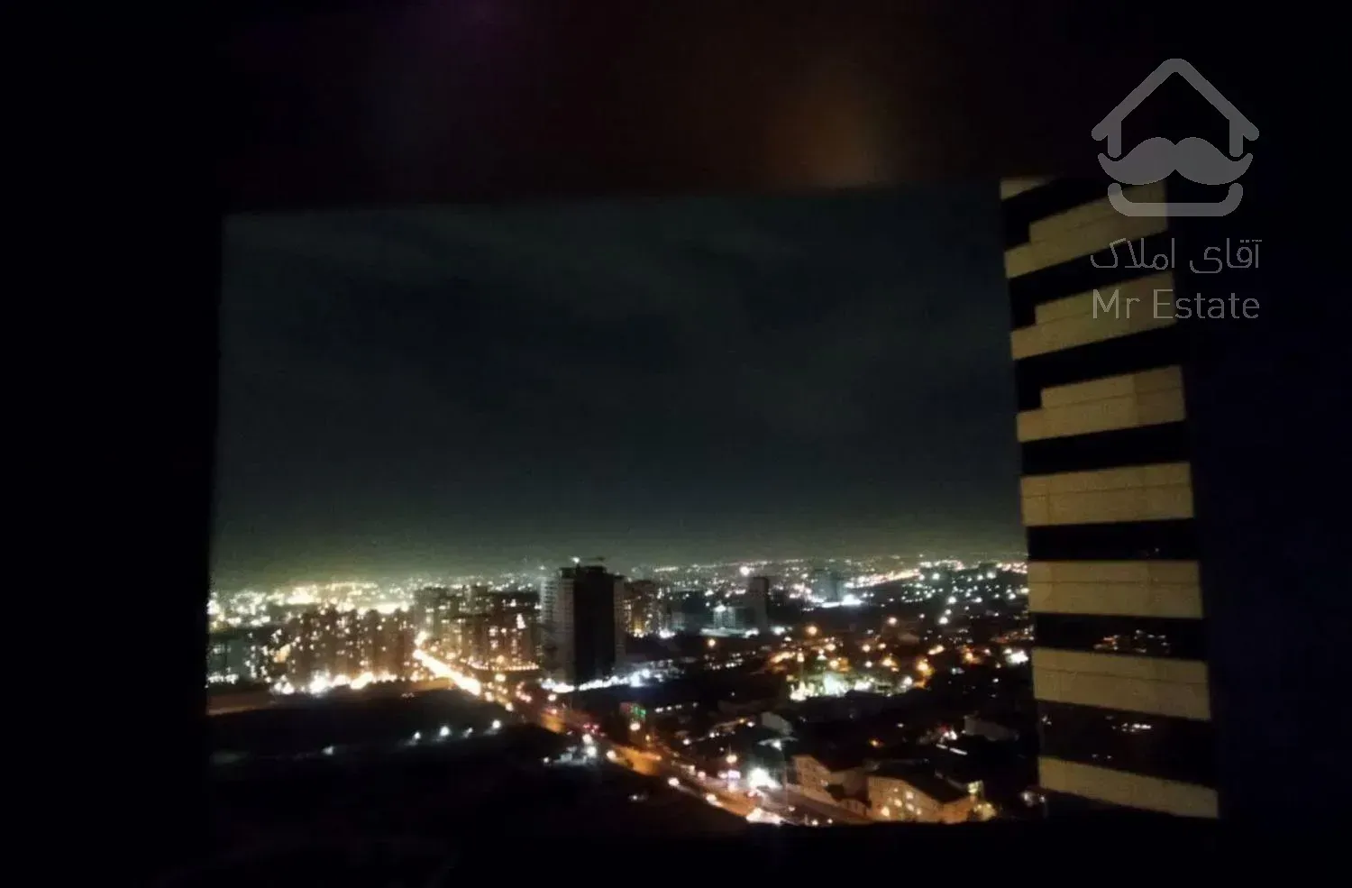 آپارتمان۱۱۰ متری جنوبی بدون مشرف شهرک شهید خرازی