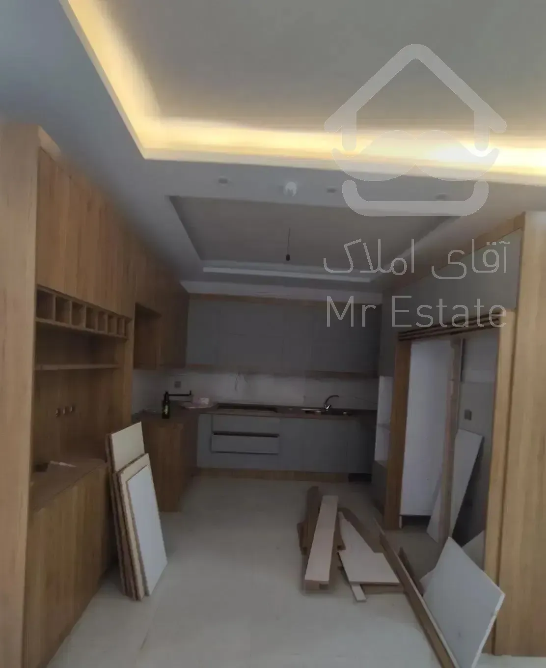 ۱۲۵ متر /کلید نخورده/میدان سرگل/بر اصلی