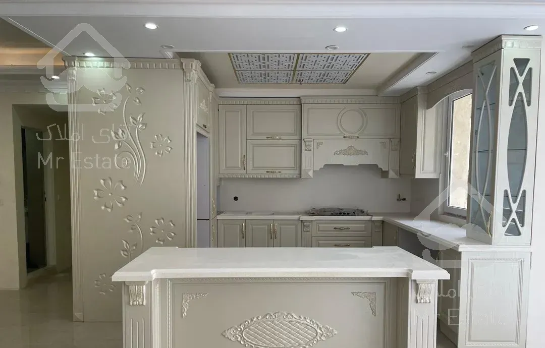 ۳ خوابه، کلید نخورده، به همراه روف گاردن.