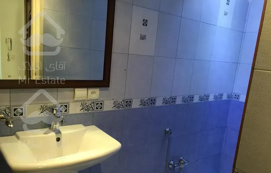 آپارتمان 106 متری دو خوابه