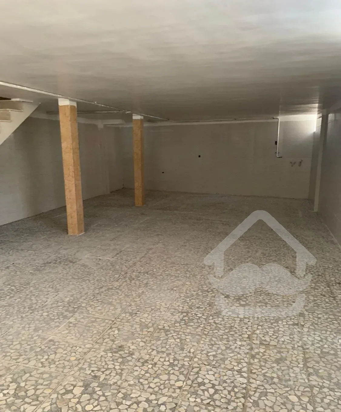 خانه دربستی ۹۰ متری واقع در زیروان