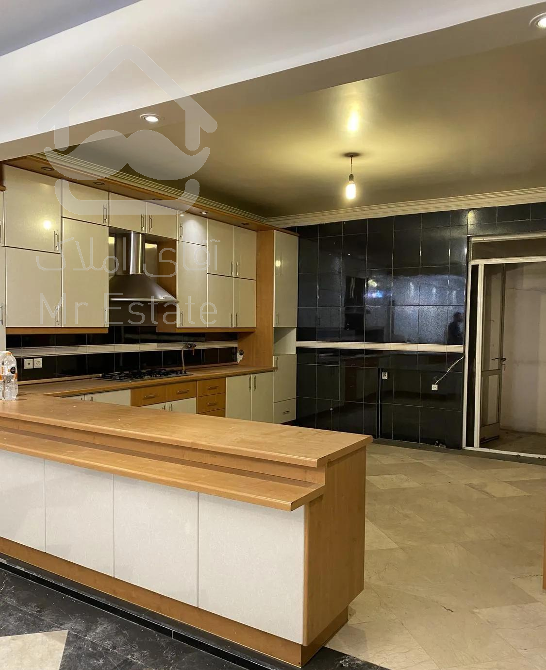 ۲۶۰ متر تک واحد ۲ پارکینگ ۳ خواب سنایی