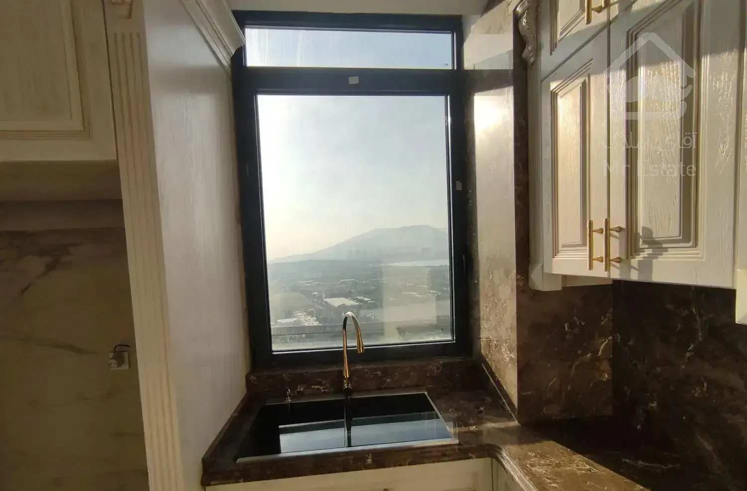 فروش پنت هاوس ۲۷۰ متری/سندتک برگ/کلید نخورده