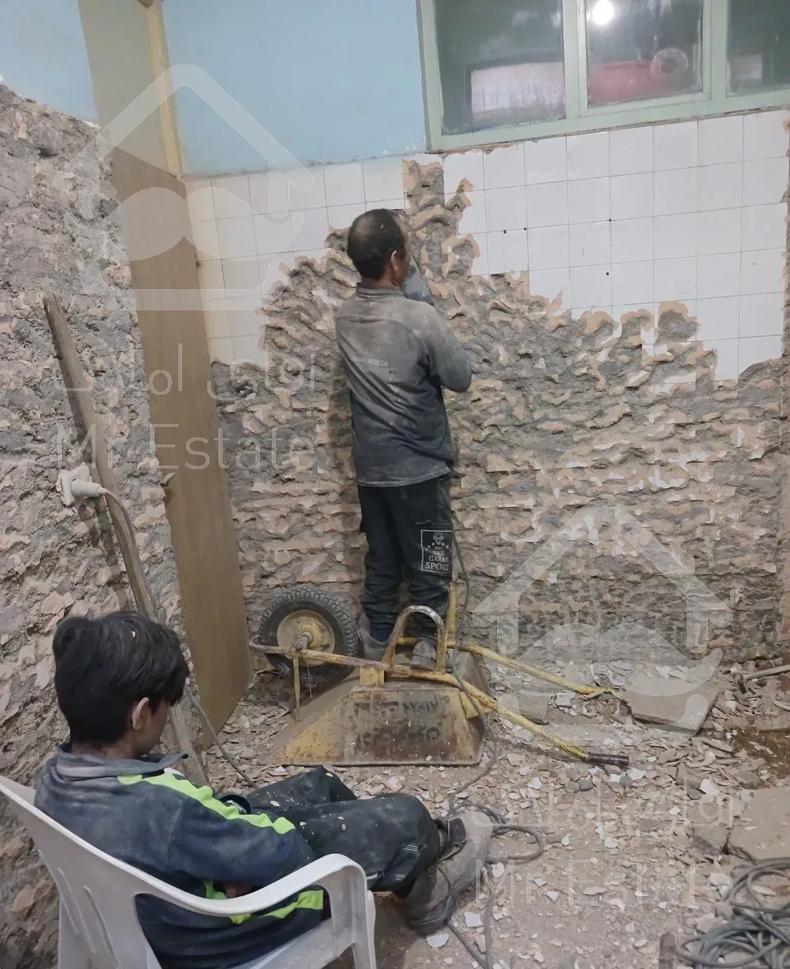 بازسازی وبازطراحی مدرن دولتی وشخصی ساز ***********