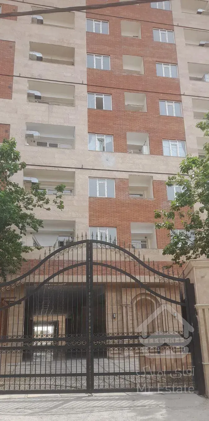 فروش آپارتمان ۱۰۵ متری ۲ خوابه در شهرک امام خمینی