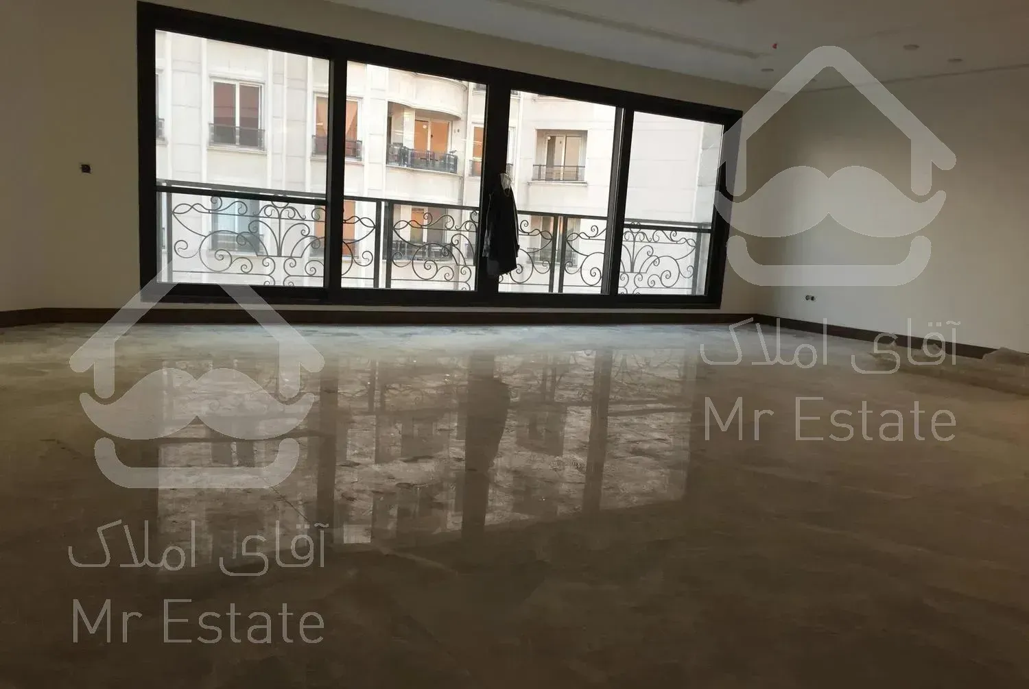 هروی 200متر 3خواب مستر تک واحدی 2پارکینگ نور جنوب