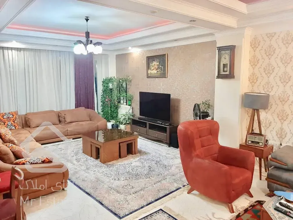 ۱۳۲ متر آپارتمان مسکونی در سازمان برنامه شمالی