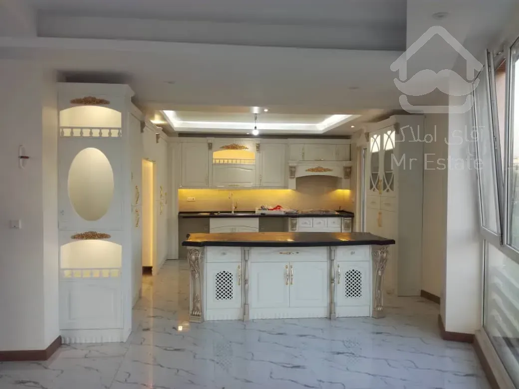 133 متری قلهک