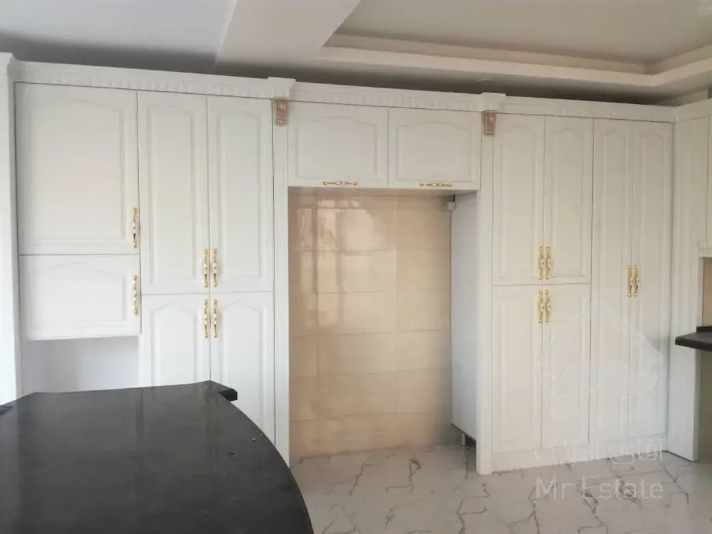 133 متری قلهک