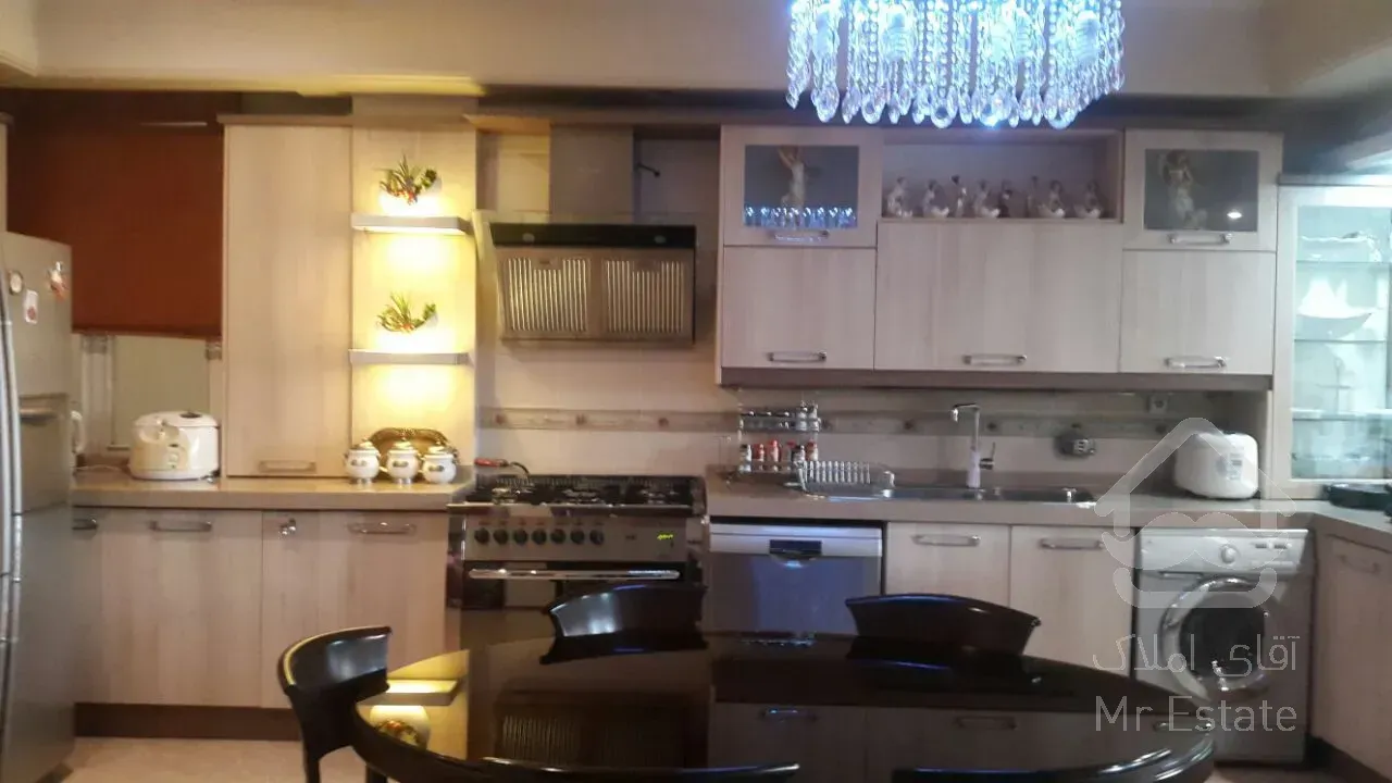 فروش 160 متری اختیاریه