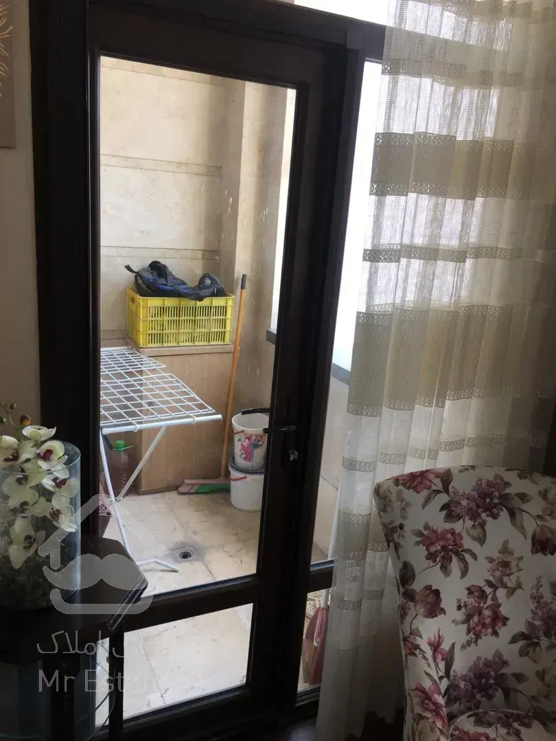 فروش 122 متری اختیاریه