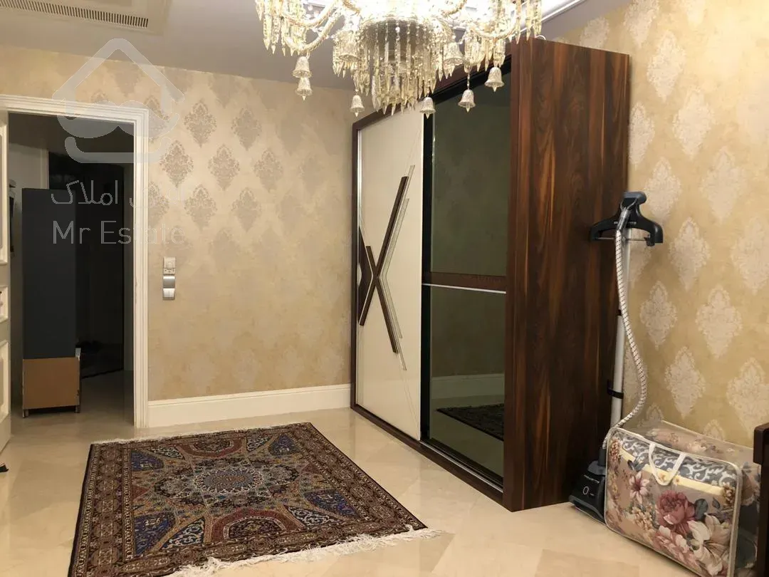 اجاره 220 متری فرمانیه