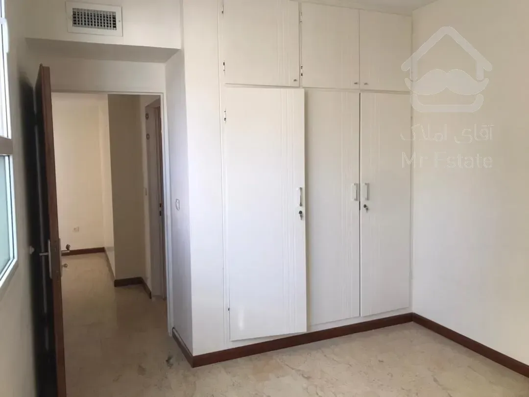 فروش 130 متری پاسداران