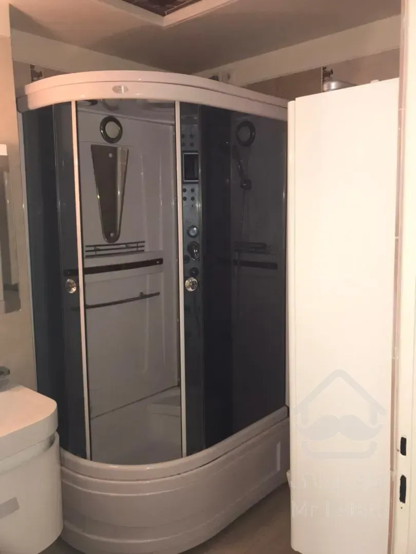 فروش 130 متری پاسداران