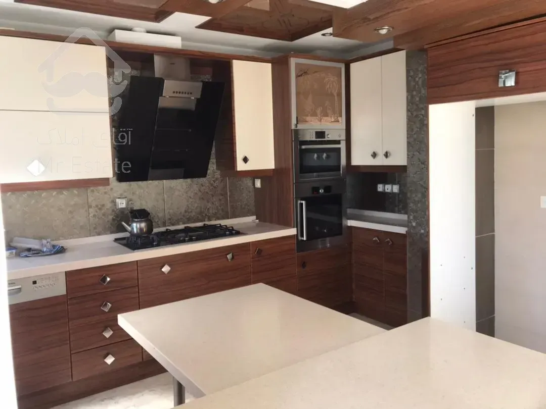 فروش 145 متری نیاوران