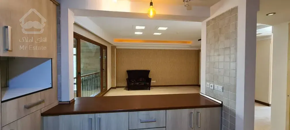 فروش 100 متری پاسداران