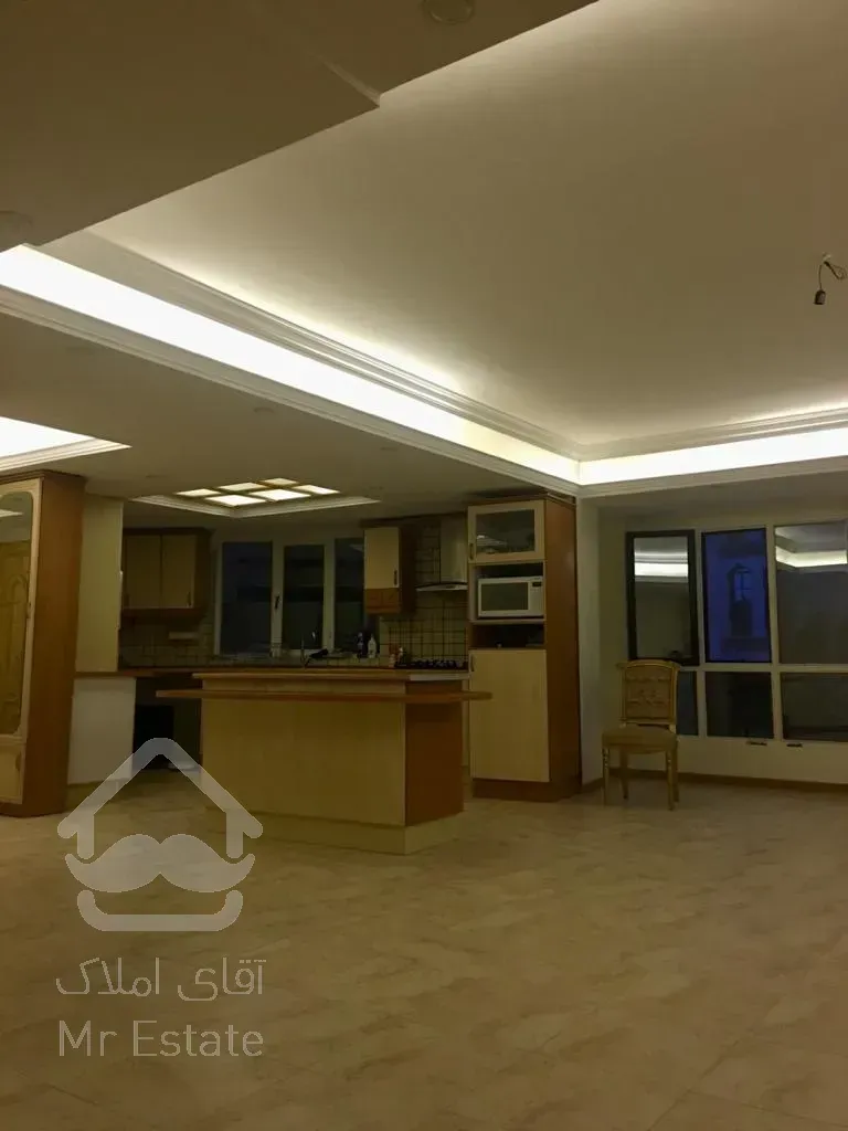 فروش 100 متری پاسداران