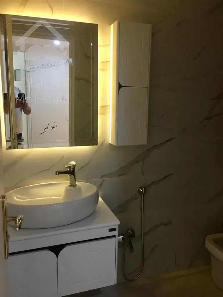 فروش 100 متری پاسداران