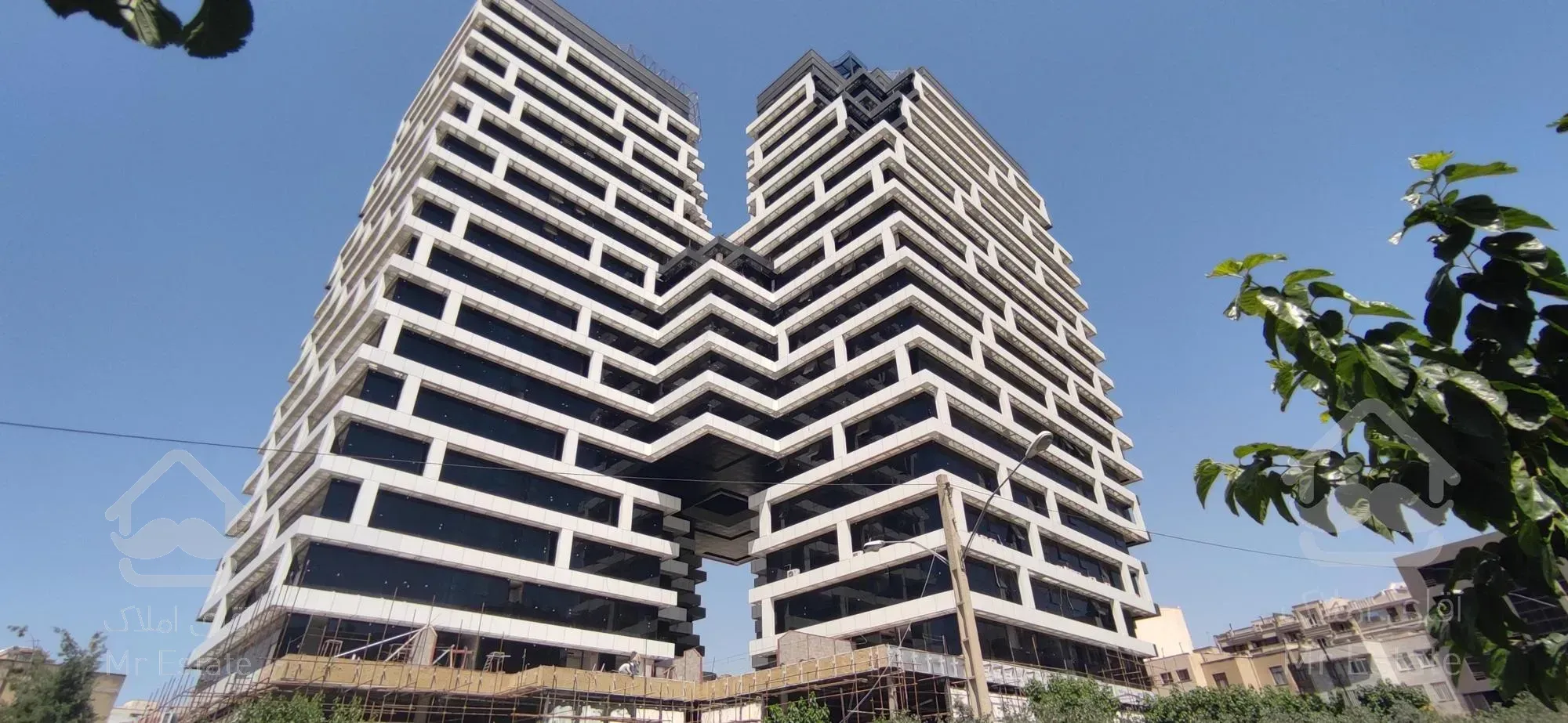 85 متر دو خوابه در برج های دو قلوی میکا