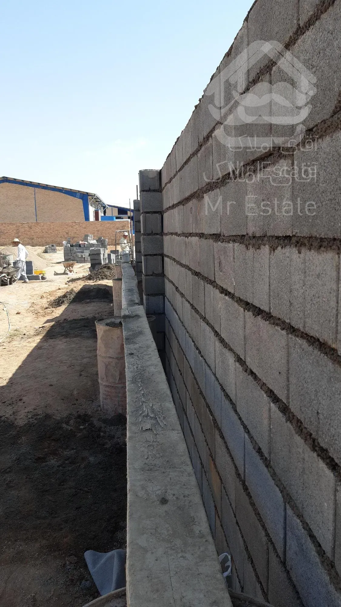 ۲۸۰۰ متر چهاردیواری با سند و جواز ساخت واقع در شهرک صنعتی پیشوا