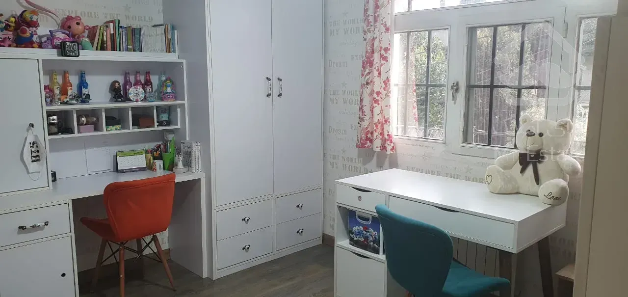 فروش 110 متری افتخاریان