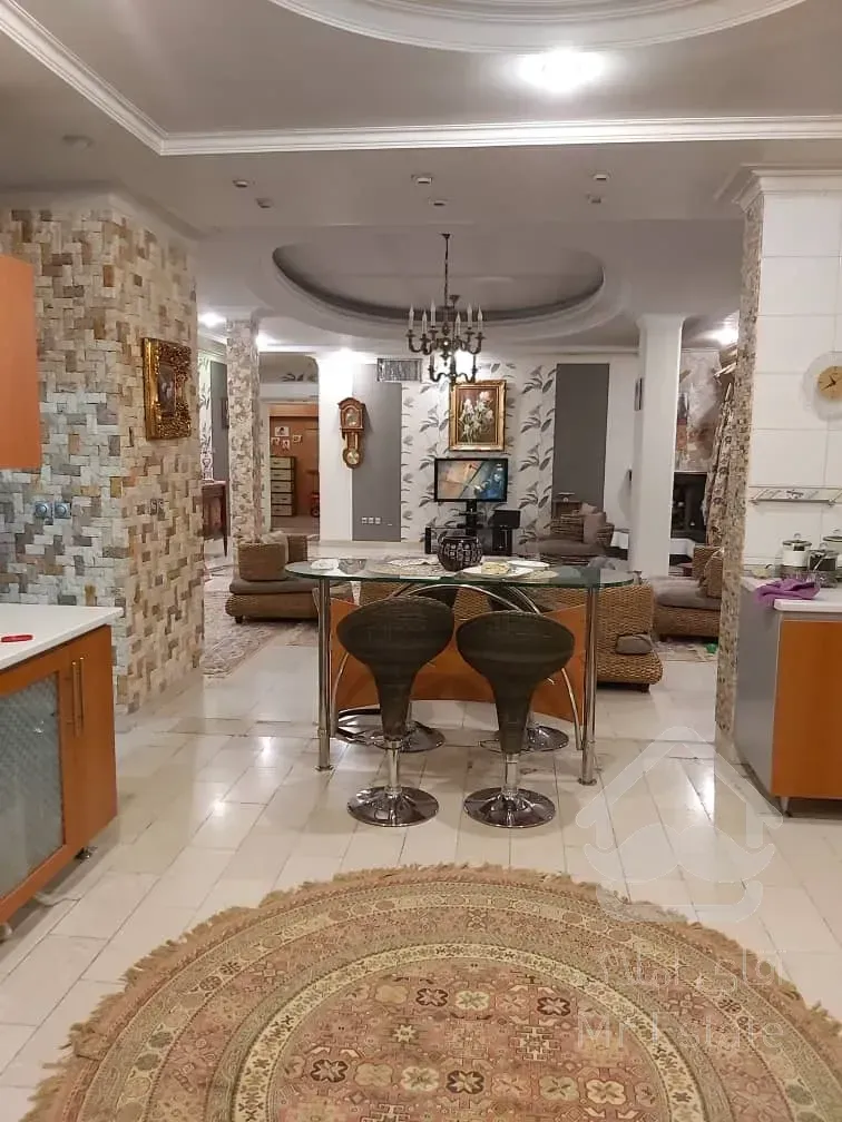 اجاره 165 متری پاشا ظهری